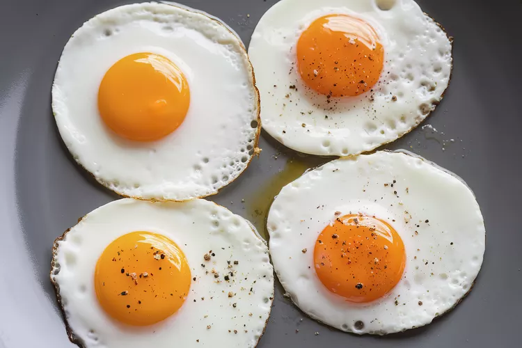 What Happens To Your Body If You Eat Eggs Every Day?